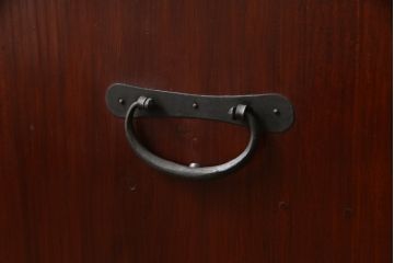 和製アンティーク　漆塗りが上品な雰囲気を醸し出す収納棚(戸棚、キャビネット、下駄箱)(R-062922)
