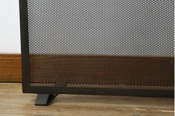 和製ビンテージ　アイアン製　シャビーシックな雰囲気ただようメッシュファイヤースクリーン　(R-062926)