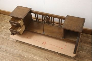 和製アンティーク　大正ロマン　栓材　お花の透かし彫りが可愛らしい!デスクトップにおすすめの本立て(ブックスタンド、卓上収納、小物収納)(R-062927)