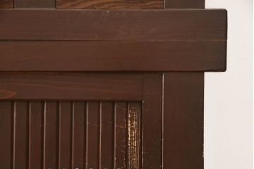 和製アンティーク　明治大正期　美しい木目とシックな色合いが魅力的な水屋箪笥サイドボード(収納棚、戸棚、サイドキャビネット)(R-062930)