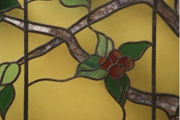 和製アンティーク　華やかな花の図柄が存在感を放つステンドグラス1枚(明り取り、明かり取り、窓)(R-062933)