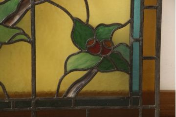 和製アンティーク　華やかな花の図柄が存在感を放つステンドグラス1枚(明り取り、明かり取り、窓)(R-062934)
