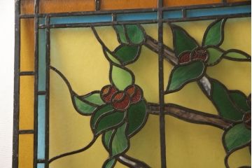 和製アンティーク　華やかな花の図柄が存在感を放つステンドグラス1枚(明り取り、明かり取り、窓)(R-062934)