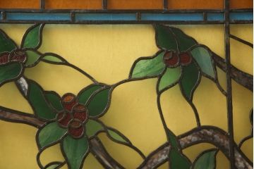 和製アンティーク　華やかな花の図柄が存在感を放つステンドグラス1枚(明り取り、明かり取り、窓)(R-062934)