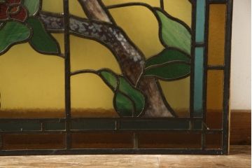和製アンティーク　華やかな花の図柄が存在感を放つステンドグラス1枚(明り取り、明かり取り、窓)(R-062934)
