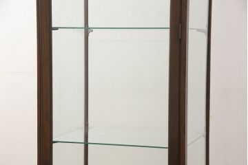 イギリスアンティーク　最高級マホガニー材　エレガントな彫刻入りの縦型ガラスケース(ショーケース、飾り棚、収納棚、戸棚、店舗什器)(R-062936)