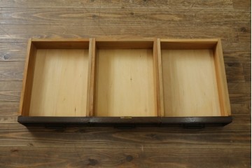 中古　美品　永田良介商店　クラシカルでモダンなデザインが珍しい着物箪笥　(R-062946)