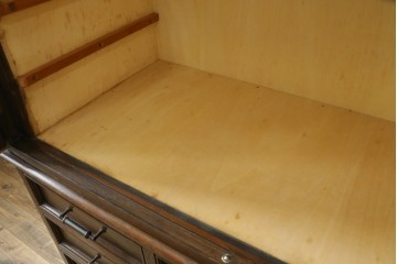 中古　美品　永田良介商店　クラシカルでモダンなデザインが珍しい着物箪笥　(R-062946)