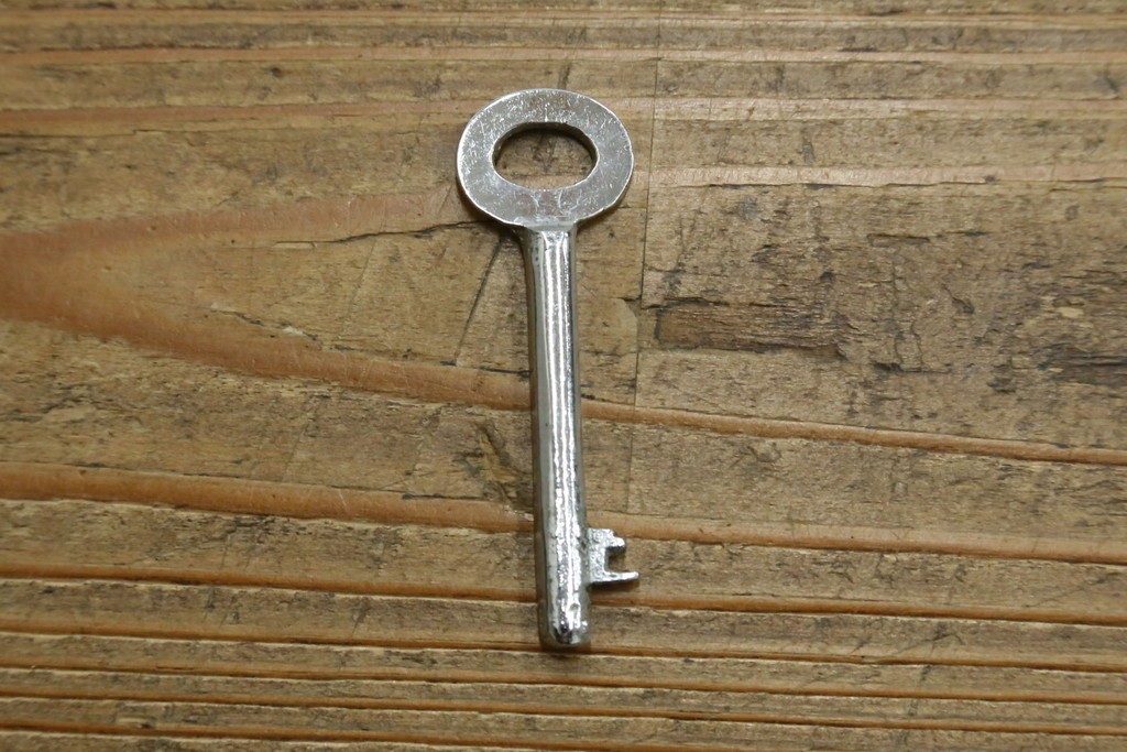 中古　美品　永田良介商店　クラシカルでモダンなデザインが珍しい着物箪笥　(R-062946)