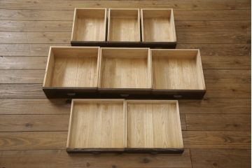 中古　美品　内部国産桐材　タモ材　職人手造りの高級品!!造りが良いローチェスト(引き出し、ローボード、リビングボード)(R-062947)