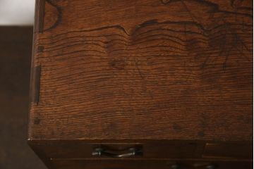 和製アンティーク　前面桑材　内部桐材　木の温かみを感じる色合いが魅力の小引き出し(小物収納、卓上収納)(R-062948)