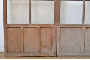 アンティーク建具　どこか懐かしい雰囲気漂う幅狭ガラス戸3枚セット(引き戸)(R-062966)