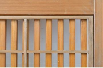 アンティーク建具　和の趣あふれる裏障子付き格子帯戸1枚(引き戸、格子戸)(R-062969)