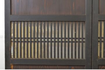 アンティーク建具　深みのある色合いが魅力的な格子帯戸2枚セット(格子戸、引き戸)(R-062970)