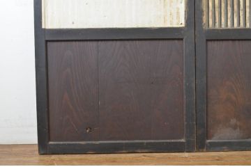 アンティーク建具　深みのある色合いが魅力的な格子帯戸2枚セット(格子戸、引き戸)(R-062970)