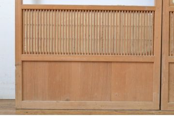 アンティーク建具　情緒ある和の雰囲気作りにおすすめの裏障子戸付き格子戸2枚セット(ガラス帯戸、障子戸、引き戸)(R-062972)