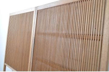 アンティーク建具　情緒ある和の雰囲気作りにおすすめの裏障子戸付き格子戸2枚セット(ガラス帯戸、障子戸、引き戸)(R-062972)