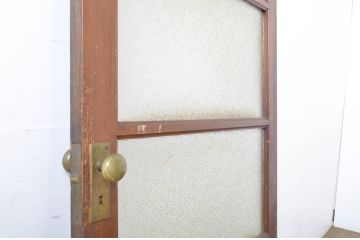 アンティーク建具　シンプルなデザインで取り入れやすいダイヤガラス扉1枚(ドア、ガラス扉)(R-062975)