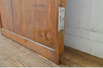 アンティーク建具　様々なテイストの空間にも馴染む!シンプルなデザインが魅力の扉1枚(ドア、玄関ドア、木製扉、板戸)(R-062981)