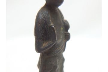  	江戸期　古い仏像など5点(置物、オブジェ、古銅、古玩、観音像、チベット像?)(R-062992)