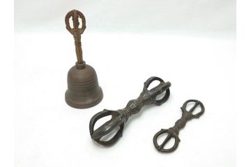 時代物　密教法具　金剛鈴　五鈷杵　三鈷杵　仏具3点セット(金剛杵、ヴァジュラ、ドルジェ、お守り、仏教美術)(R-062995)