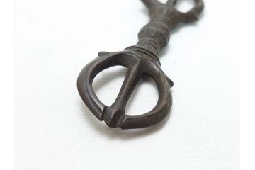 時代物　密教法具　金剛鈴　五鈷杵　三鈷杵　仏具3点セット(金剛杵、ヴァジュラ、ドルジェ、お守り、仏教美術)(R-062995)