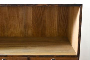和製アンティーク　高級品　上手物　総桐　黒柿孔雀(くじゃく)杢縁　美しい杢目が目を惹く三段重ねの時代箪笥(和箪笥、衣装タンス、桐たんす、着物箪笥、引き出し)(R-063017)