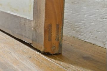 アンティーク建具　シンプルなデザインで使いやすい小窓付きガラス欄間1枚(明かり取り、明り取り、窓、建具)(R-063023)