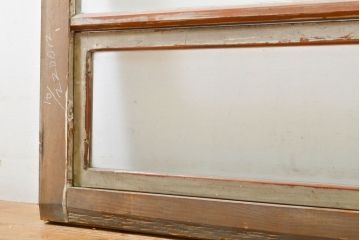 アンティーク建具　シンプルなデザインで使いやすい小窓付きガラス欄間1枚(明かり取り、明り取り、窓、建具)(R-063023)