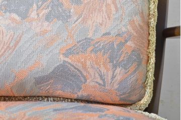 イギリスビンテージ　ERCOL(アーコール)　淡い色味のファブリックが上品な3人掛けソファ(ヴィンテージ、三人掛け、アームソファ、英国、北欧)(R-063033)