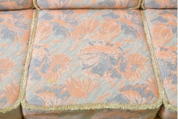 イギリスビンテージ　ERCOL(アーコール)　淡い色味のファブリックが上品な3人掛けソファ(ヴィンテージ、三人掛け、アームソファ、英国、北欧)(R-063033)