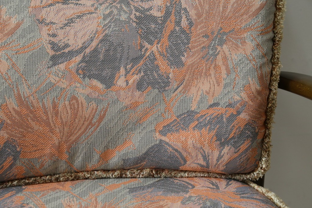 イギリスビンテージ　ERCOL(アーコール)　贅沢な一人の時間におすすめの1人掛けソファ　(R-063035)