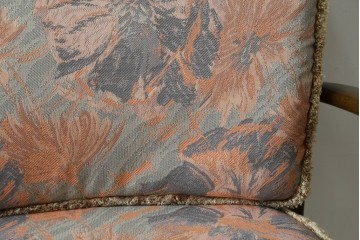 イギリスビンテージ　ERCOL(アーコール)　贅沢な一人の時間におすすめの1人掛けソファ　(R-063035)