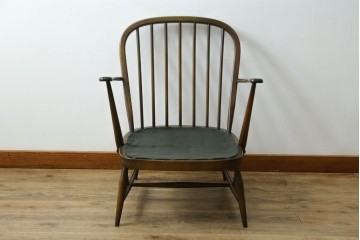 イギリスビンテージ　ERCOL(アーコール)　贅沢な一人の時間におすすめの1人掛けソファ　(R-063035)