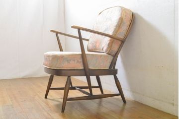 イギリスビンテージ　ERCOL(アーコール)　贅沢な一人の時間におすすめの1人掛けソファ(ヴィンテージ、一人掛け、チェア、椅子、アームチェア、英国、北欧)(R-063036)