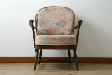 イギリスビンテージ　ERCOL(アーコール)　贅沢な一人の時間におすすめの1人掛けソファ　(R-063036)