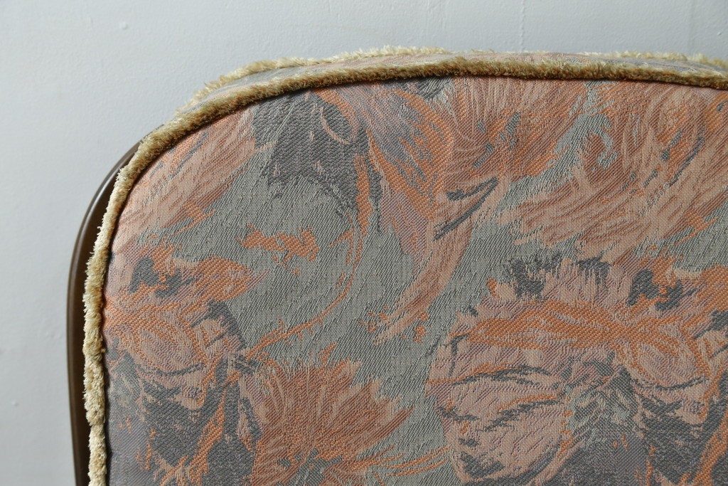 イギリスビンテージ　ERCOL(アーコール)　贅沢な一人の時間におすすめの1人掛けソファ　(R-063036)