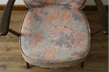 イギリスビンテージ　ERCOL(アーコール)　贅沢な一人の時間におすすめの1人掛けソファ　(R-063036)