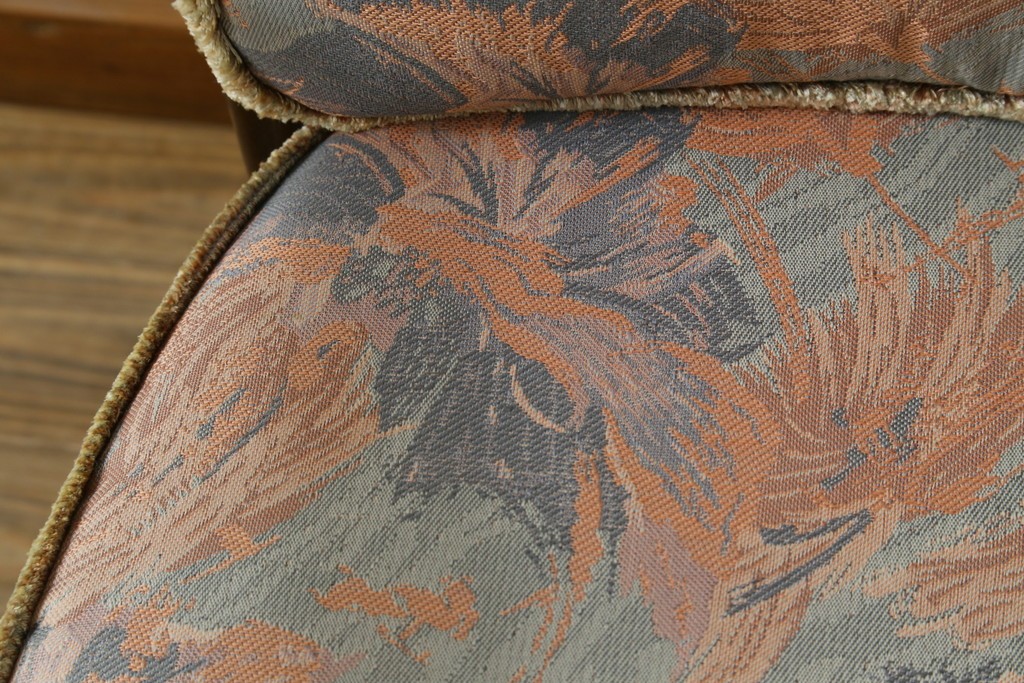 イギリスビンテージ　ERCOL(アーコール)　贅沢な一人の時間におすすめの1人掛けソファ　(R-063036)
