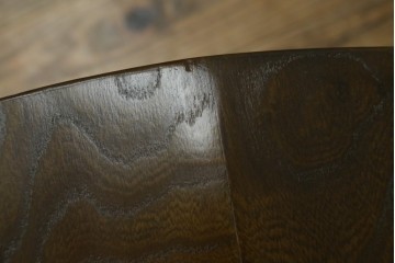 イギリスアンティーク　ERCOL(アーコール)　クッション付き　アザミの透かし彫りが上品な印象を与えるシスルバックチェア2脚セット　(R-063037)