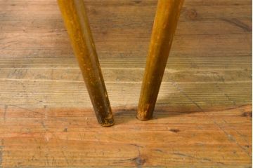 イギリスアンティーク　ERCOL(アーコール)　クッション付き　アザミの透かし彫りが上品な印象を与えるシスルバックチェア2脚セット(椅子、ダイニングチェア、板座チェア、イス、バラ売り可能)(R-063037)