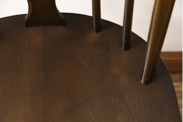 イギリスアンティーク　ERCOL(アーコール)　クッション付き　アザミの透かし彫りが上品な印象を与えるシスルバックチェア(椅子、ダイニングチェア、板座チェア、イス)(R-063038)