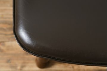 和製ビンテージ　高島屋　ナラ材　座面低め　本革クッション付き!男前な雰囲気漂うスモーカーズボウチェア(板座チェア、ダイニングチェア、アームチェア、椅子、イス、ヴィンテージ、レザー)(R-063046)