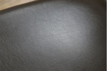 和製ビンテージ　高島屋　ナラ材　座面低め　本革クッション付き!男前な雰囲気漂うスモーカーズボウチェア(板座チェア、ダイニングチェア、アームチェア、椅子、イス、ヴィンテージ、レザー)(R-063046)
