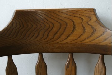 和製ビンテージ　高島屋　ナラ材　座面低め　本革クッション付き!男前な雰囲気漂うスモーカーズボウチェア　(R-063047)