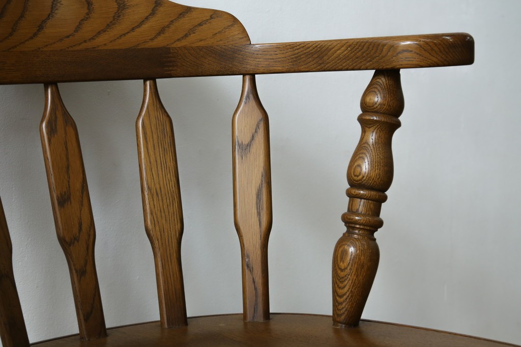 和製ビンテージ　高島屋　ナラ材　座面低め　本革クッション付き!男前な雰囲気漂うスモーカーズボウチェア　(R-063047)