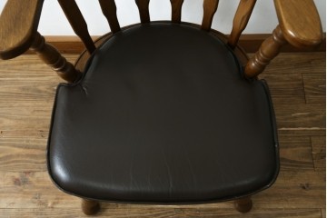 和製ビンテージ　高島屋　ナラ材　座面低め　本革クッション付き!男前な雰囲気漂うスモーカーズボウチェア　(R-063047)