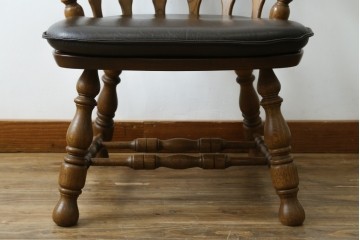 和製ビンテージ　高島屋　ナラ材　座面低め　本革クッション付き!男前な雰囲気漂うスモーカーズボウチェア　(R-063047)