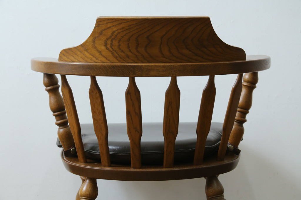 和製ビンテージ　高島屋　ナラ材　座面低め　本革クッション付き!男前な雰囲気漂うスモーカーズボウチェア　(R-063047)