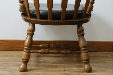 和製ビンテージ　高島屋　ナラ材　座面低め　本革クッション付き!男前な雰囲気漂うスモーカーズボウチェア　(R-063047)